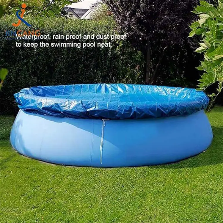 Cubierta de piscina sobre el suelo